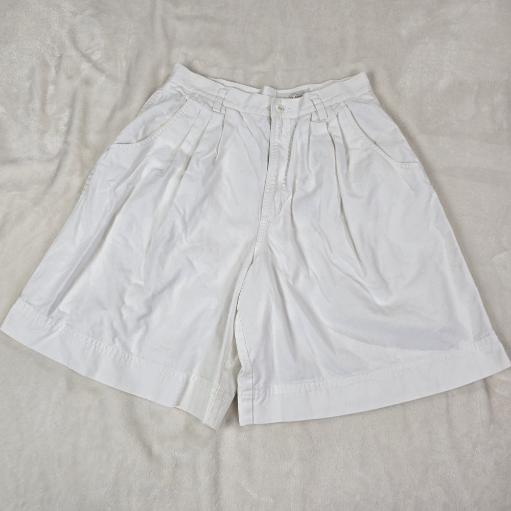First issue Women's High Waist White  Shorts Sz 12
